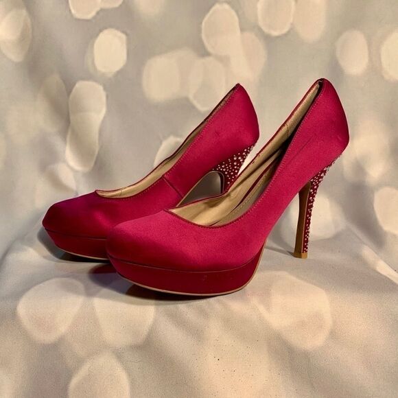 MAGENTA PUMPS with RHINESTONES SIZE 8.5 - Picture 2 of 7